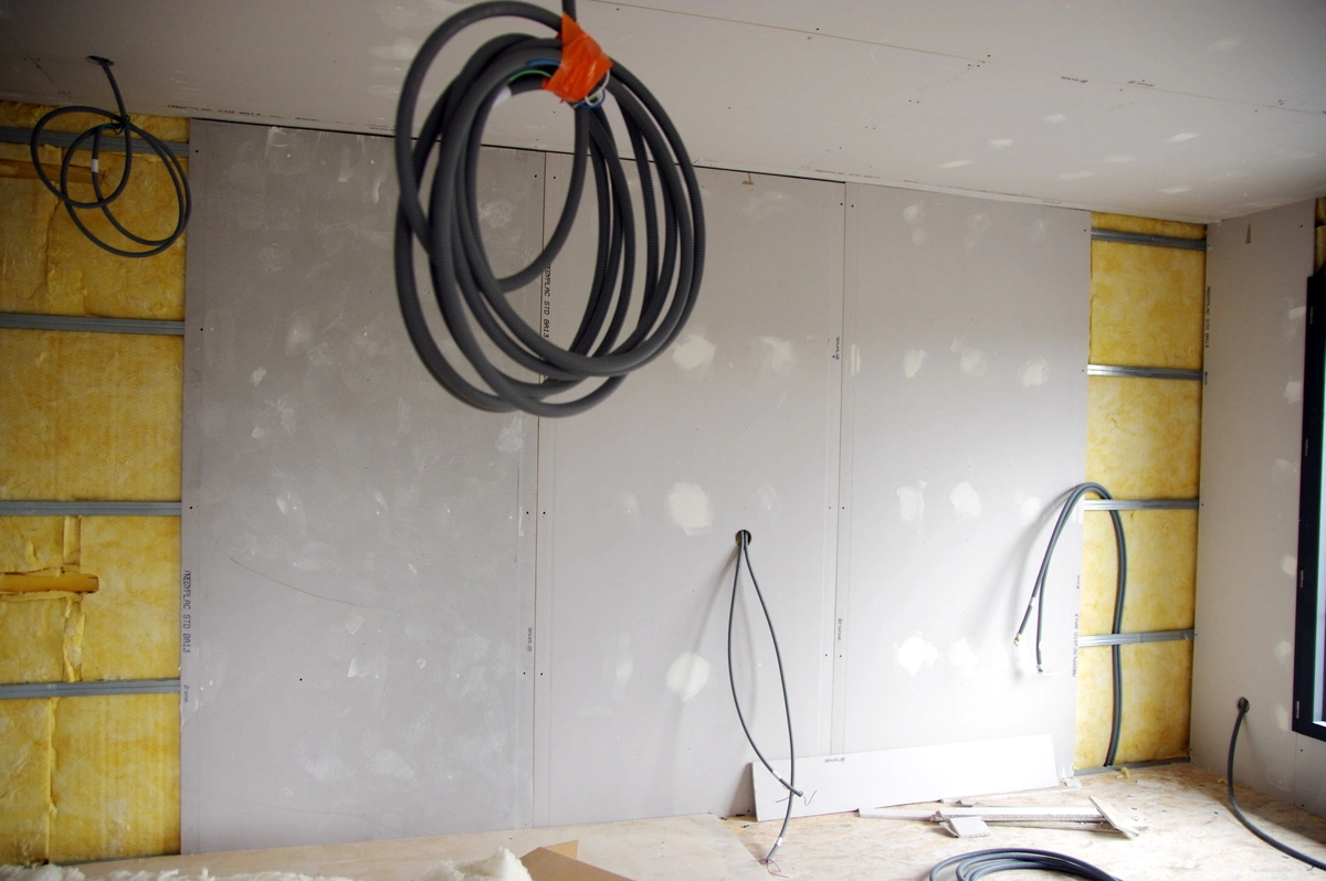 Primaire d’accrochage et consolidant